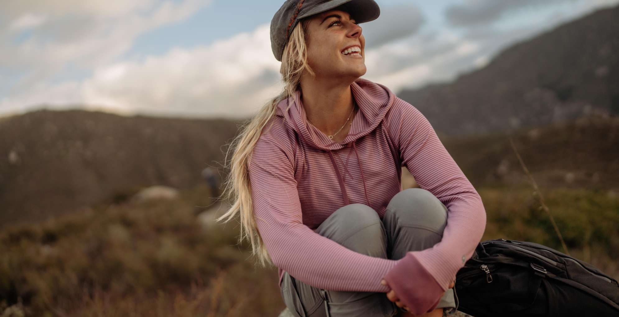 Kuhl Jacket Womens Small Full Zip Active Running Hiking Knit Tencel Kuhl  Touch